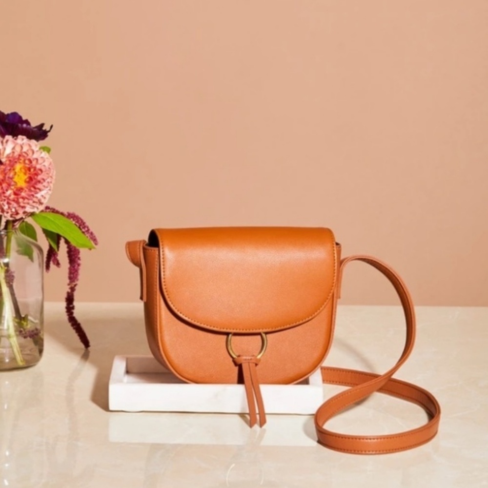 JJ Winters Ivy Leather Crossbody Bag